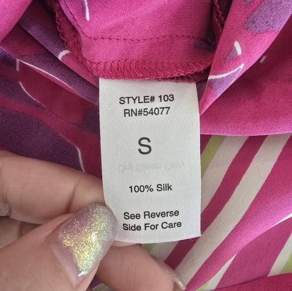 CAbi Silk Pink And Green Floral Blouse Womens Size S. - Picture 6 of 7